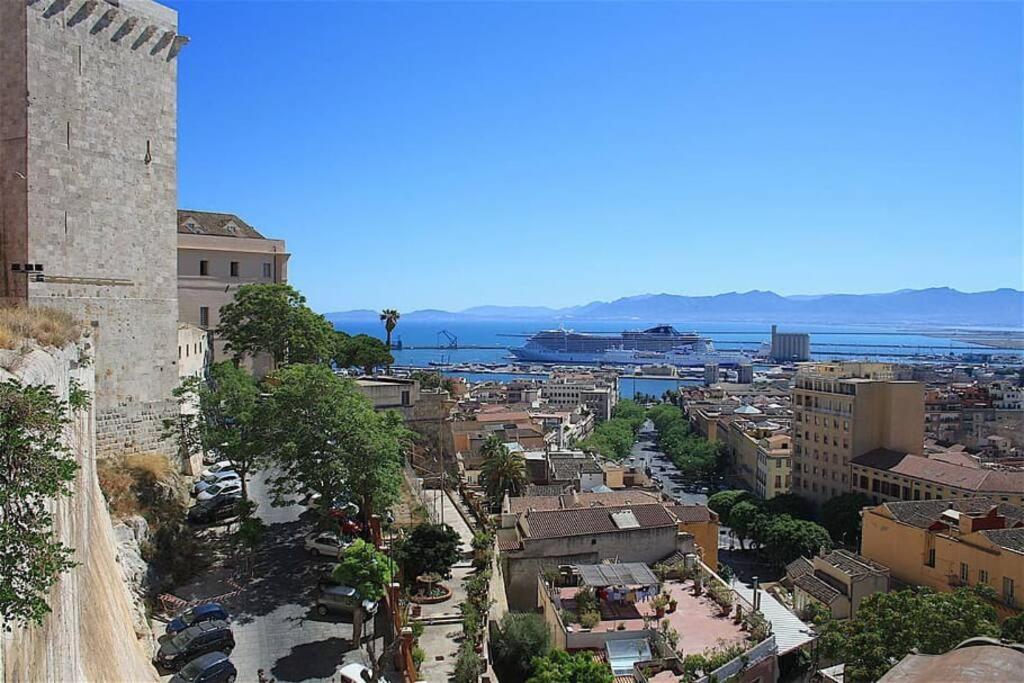 Appartamento Centro Cagliari Exteriör bild