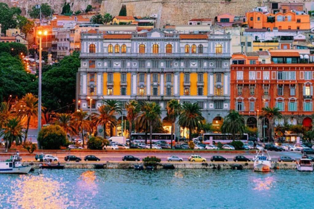 Appartamento Centro Cagliari Exteriör bild